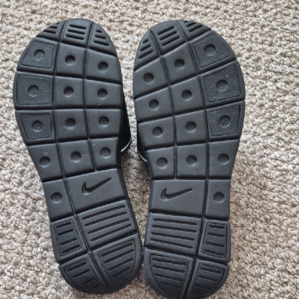 Nike Black and White Slide Sandals - Picture 2 of 2